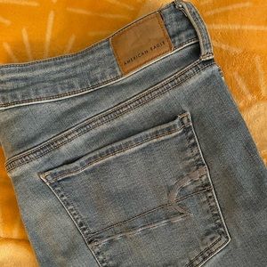 American Eagle- vintage low-rise boot leg jeans
